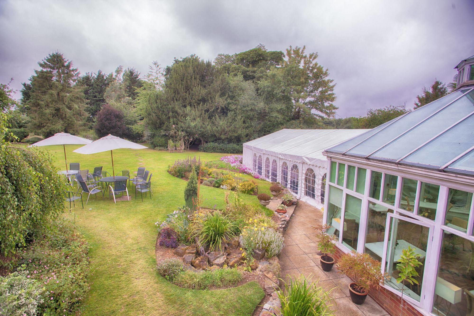 The Farmhouse At Redcoats Stevenage Exteriér fotografie