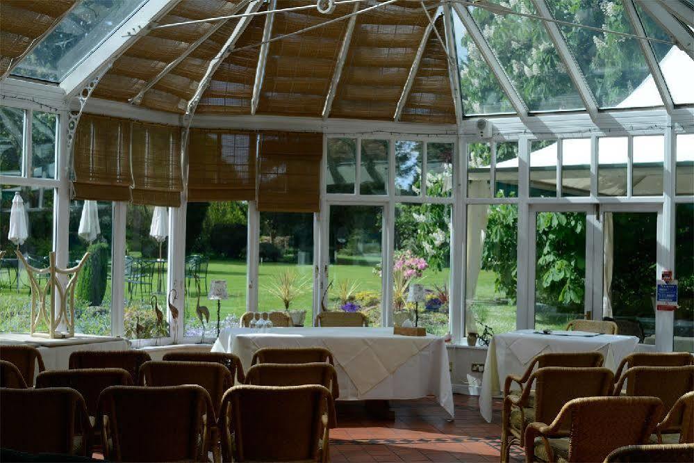 The Farmhouse At Redcoats Stevenage Exteriér fotografie